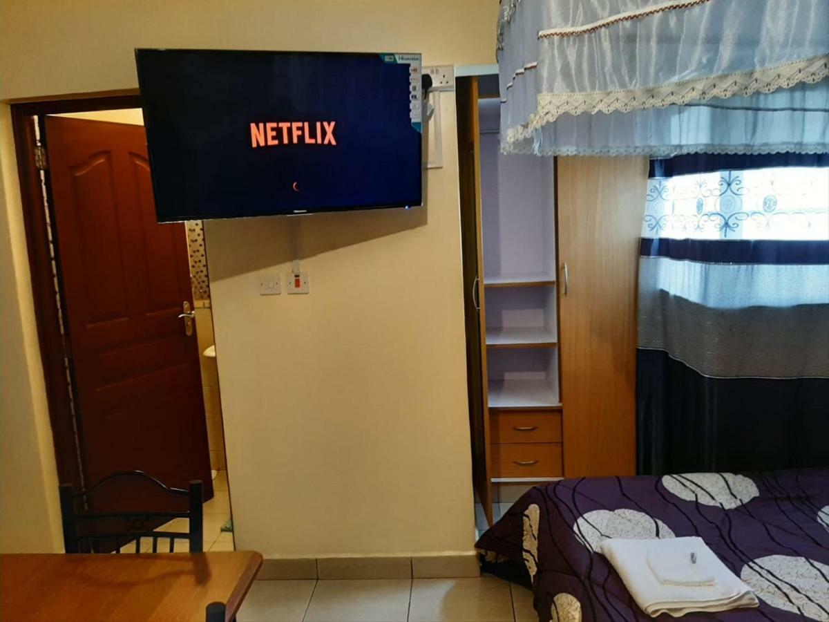 Mercy-Phillips Apartments Located At Eagle Tower Building Nairobi City Centre מראה חיצוני תמונה