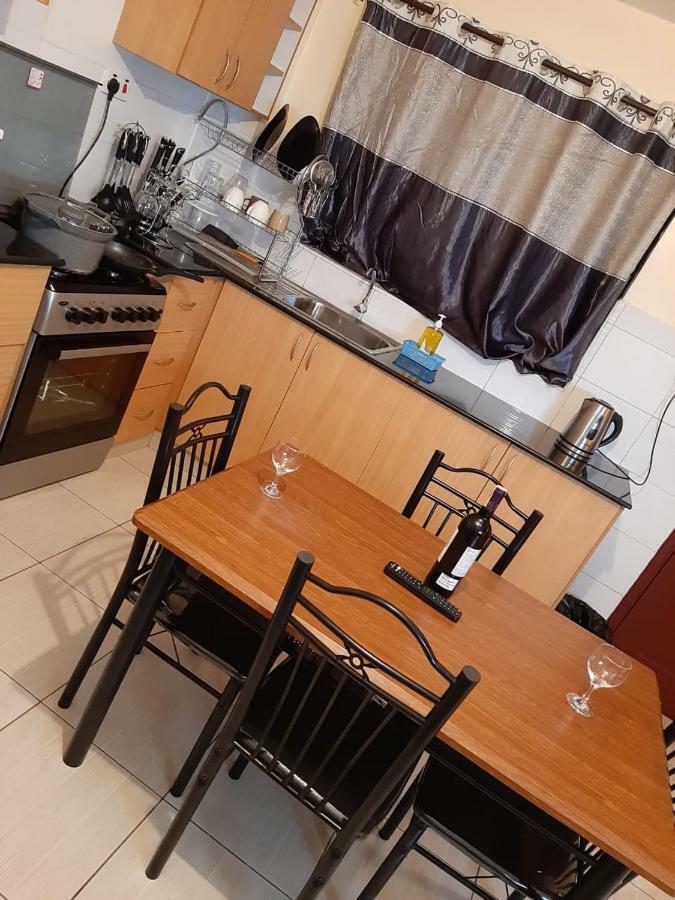 Mercy-Phillips Apartments Located At Eagle Tower Building Nairobi City Centre מראה חיצוני תמונה