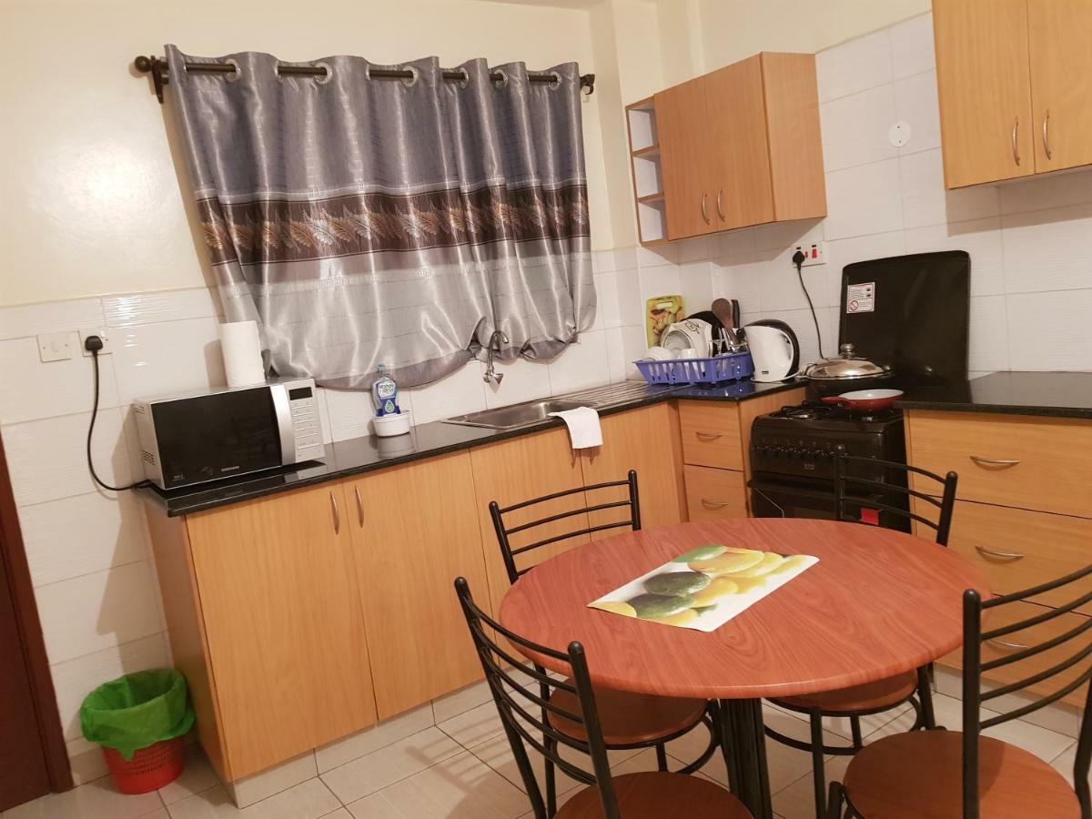 Mercy-Phillips Apartments Located At Eagle Tower Building Nairobi City Centre מראה חיצוני תמונה