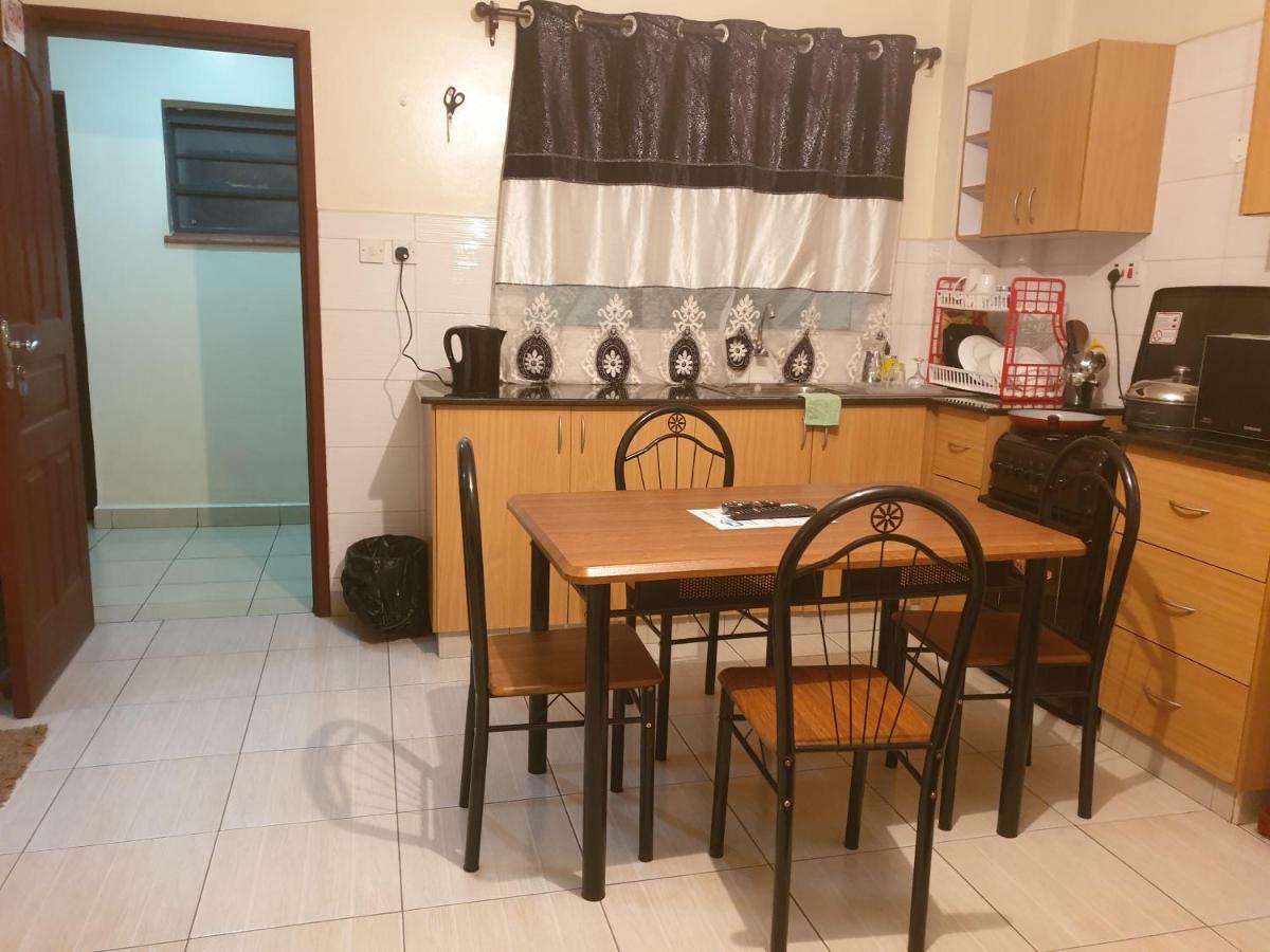 Mercy-Phillips Apartments Located At Eagle Tower Building Nairobi City Centre מראה חיצוני תמונה