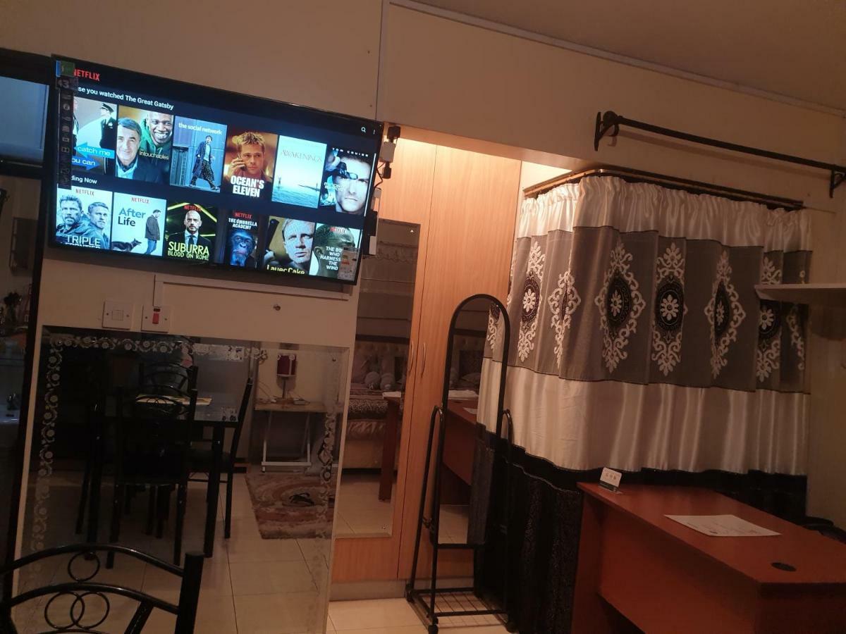 Mercy-Phillips Apartments Located At Eagle Tower Building Nairobi City Centre מראה חיצוני תמונה