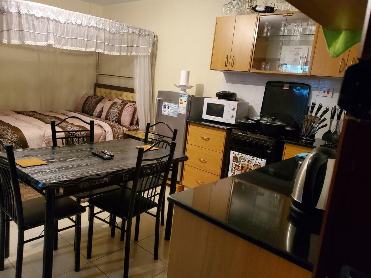 Mercy-Phillips Apartments Located At Eagle Tower Building Nairobi City Centre מראה חיצוני תמונה